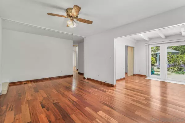 2118 Hanford, San Diego, CA 92111