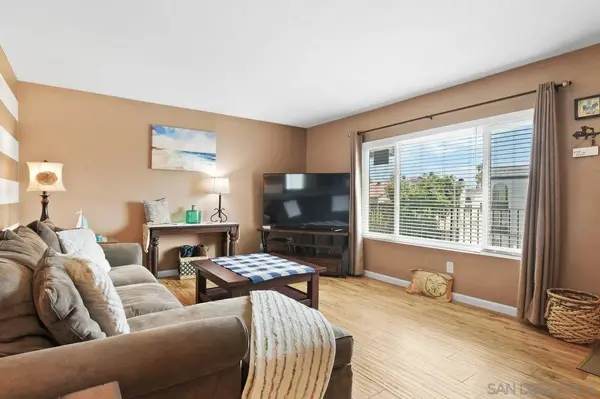 1278 Pacific Beach Dr #7, San Diego, CA 92109