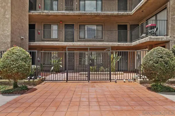 1278 Pacific Beach Dr #7, San Diego, CA 92109