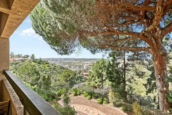 4794 Arizona #209, San Diego, CA 92116