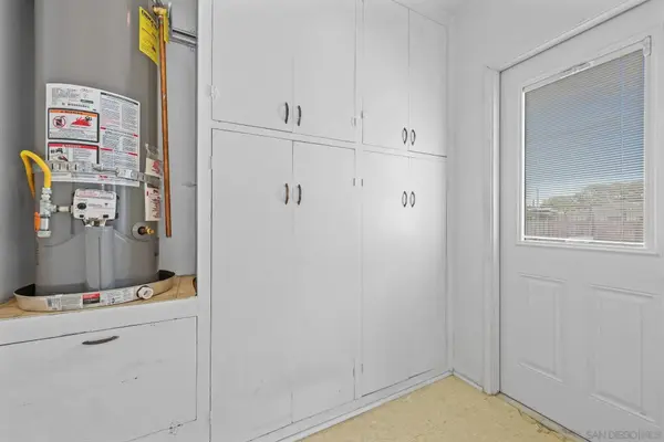 700 E 1st, National City, CA 91950