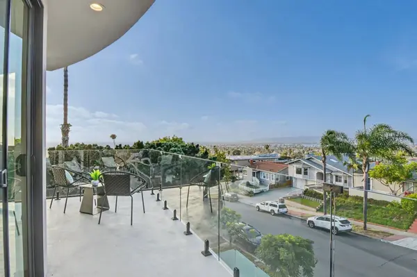 4549 Newport Ave, San Diego, CA 92107
