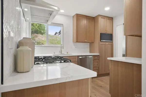 1744 Round Tree Drive, Oceanside, CA 92056
