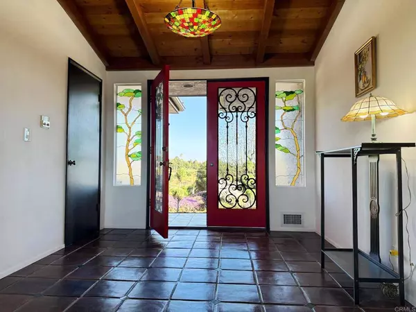 1650 Winterwarm Dr., Fallbrook, CA 92028