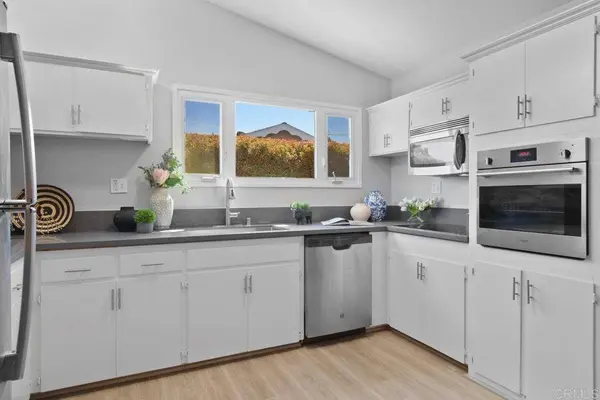 6065 Zora Street, La Mesa, CA 91942
