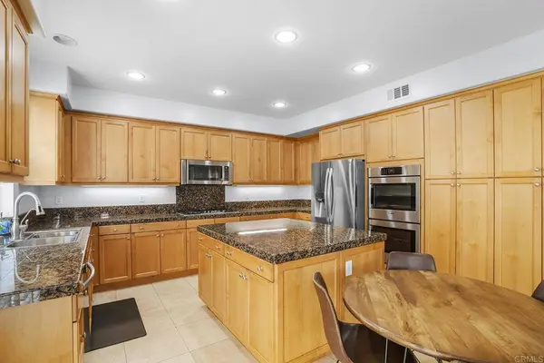 38292 Taylor Ln, Murrieta, CA 92563