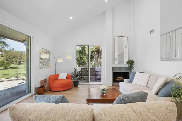 2349 Nicklaus Dr, Oceanside, CA 92056