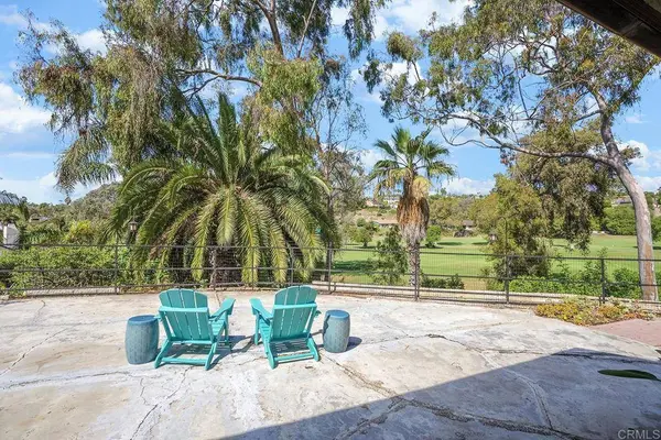 2349 Nicklaus Dr, Oceanside, CA 92056