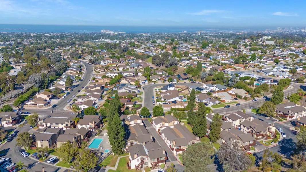 820 Tamayo Dr #2, Chula Vista, CA 91910-6373