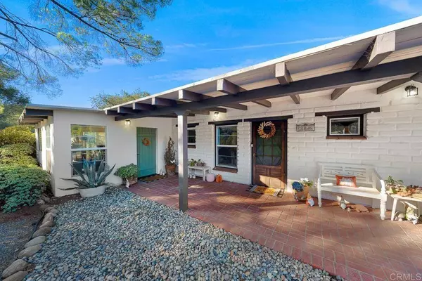 1356 S Grade Rd, Alpine, CA 91901