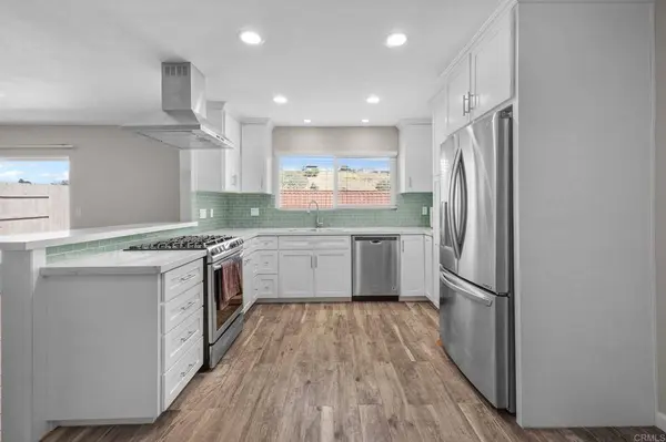 6415 Hayward Way, San Diego, CA 92139