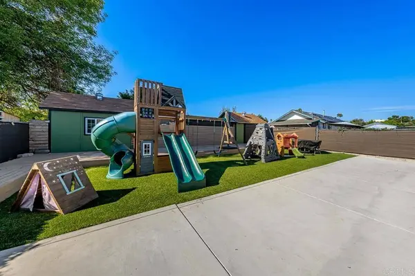 151 E Palomar St, Chula Vista, CA 91911