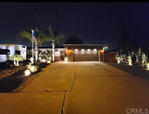 8409 Carlton Oaks Dr, Santee, CA 92071