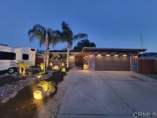 8409 Carlton Oaks Dr, Santee, CA 92071