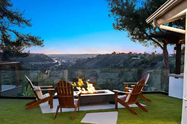 5680 Genoa Dr, Del Cerro, CA 92120