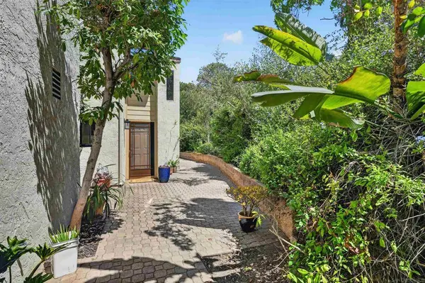 5790 MENORCA DR, Tierrasanta, CA 92124