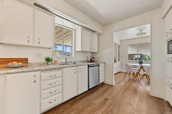 8301 Mission Gorge Rd #61, Santee, CA 92071