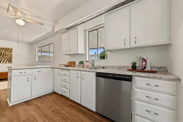 8301 Mission Gorge Rd #61, Santee, CA 92071