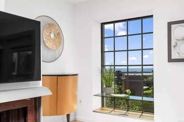 2263 Del Mar Scenic Pkwy, Del Mar, CA 92014