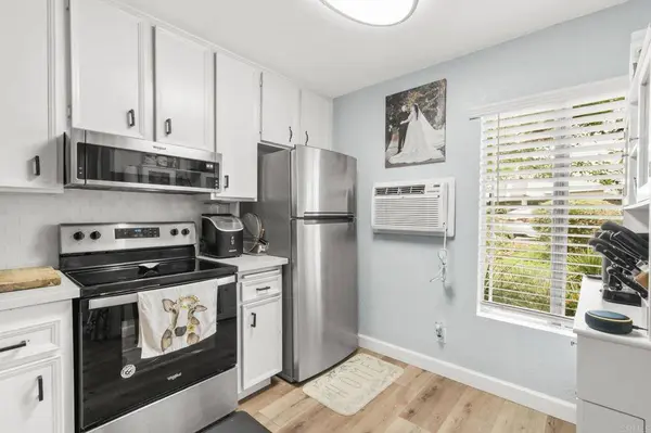 7504 Parkway Dr #100, La Mesa, CA 91942