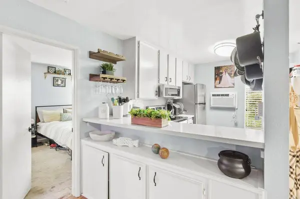 7504 Parkway Dr #100, La Mesa, CA 91942