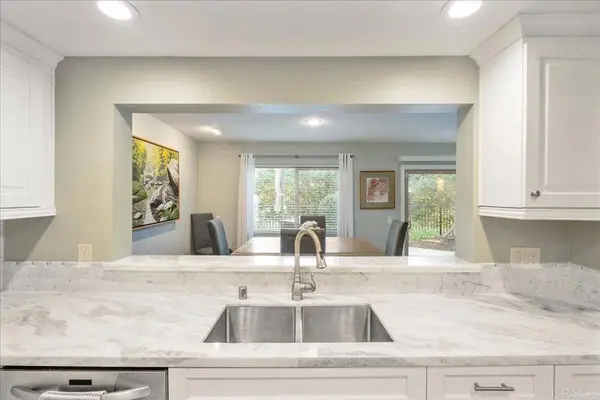 6552 Corte Valdez, Carlsbad, CA 92009