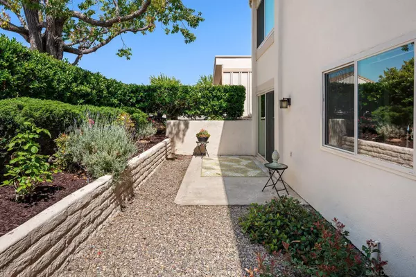 17446 Plaza Animado #121, San Diego, CA 92128