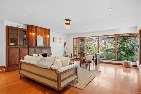 9110 Brier Road, La Mesa, CA 91942
