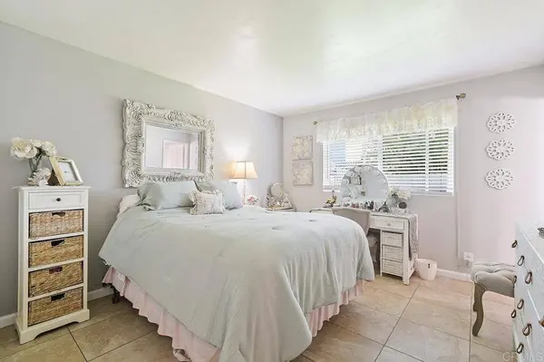 181 Padre Tullio DR, San Ysidro, CA 92173