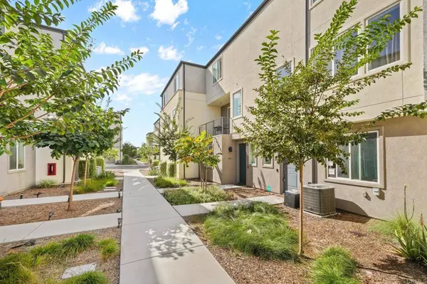 5261 Beachfront Cove ST #174, San Diego, CA 92154