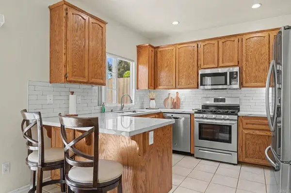 82 Country Club CIR, Chula Vista, CA 91911