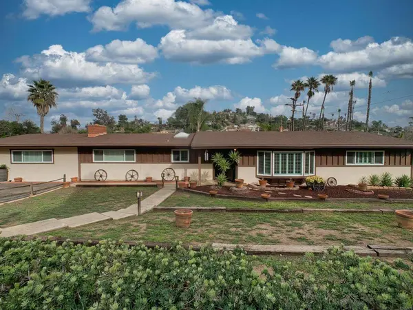 1918 Grove RD, El Cajon, CA 92020