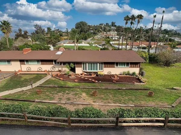 1918 Grove RD, El Cajon, CA 92020