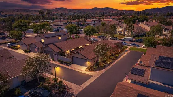 10330 Rosie LN, Santee, CA 92071