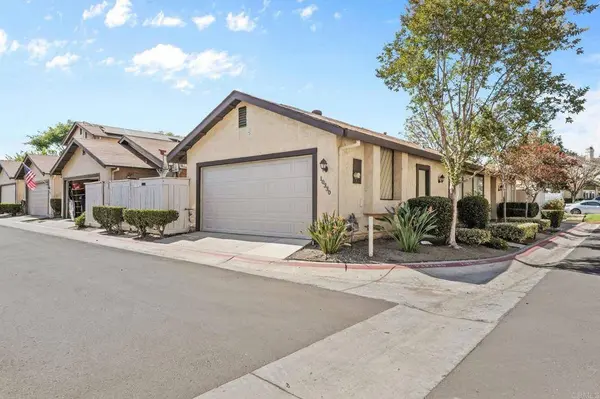 10330 Rosie LN, Santee, CA 92071