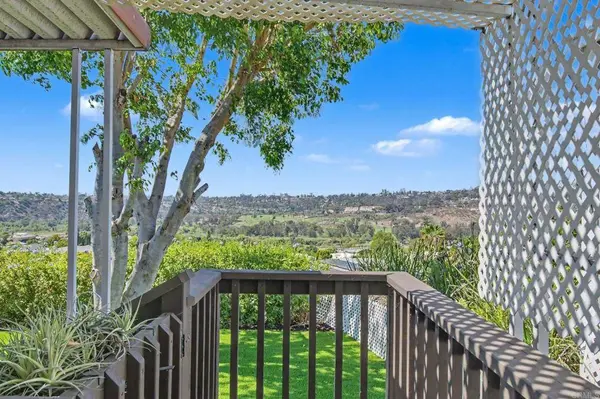 5027 Old Cliffs RD, San Diego, CA 92120