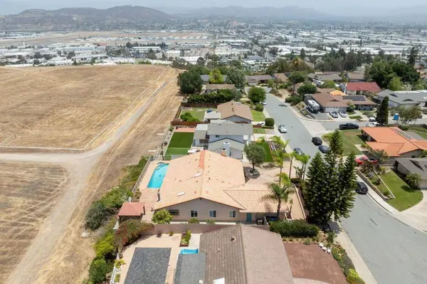 1744 Shady Crest PL, El Cajon, CA 92020