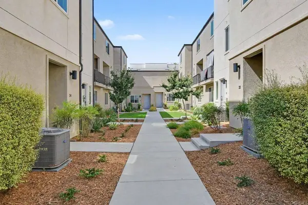 5212 Beachfront Cove ST #37, San Diego, CA 92154