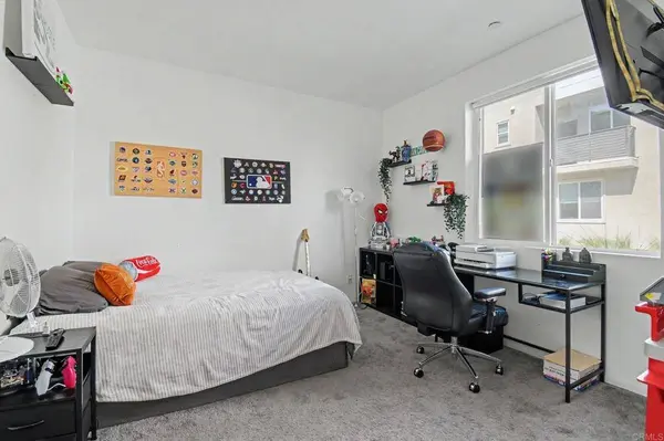 5212 Beachfront Cove ST #37, San Diego, CA 92154