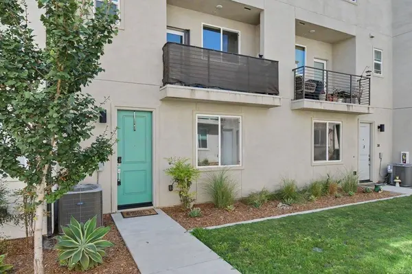 5212 Beachfront Cove ST #37, San Diego, CA 92154