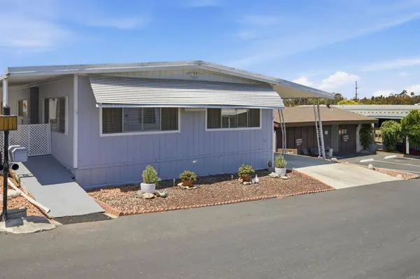 718 Sycamore #26, Vista, CA 92083