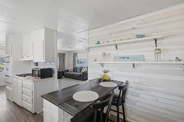 718 Sycamore #26, Vista, CA 92083