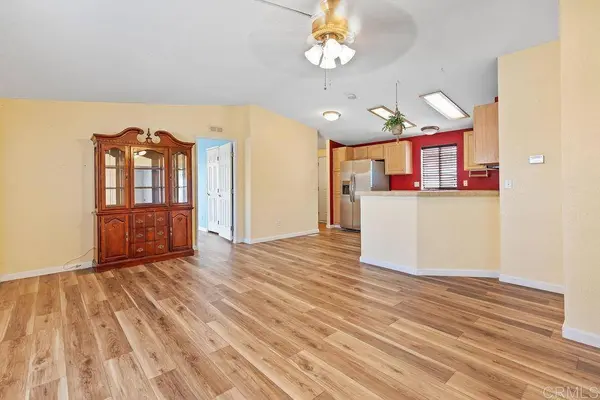 300 Thornton Dr #5, El Cajon, CA 92021