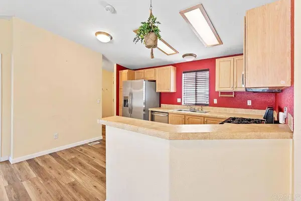 300 Thornton Dr #5, El Cajon, CA 92021