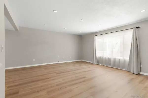 835 E Ave #B, Coronado, CA 92118