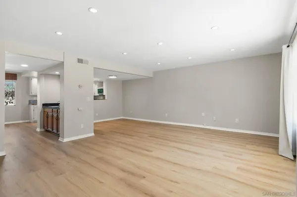835 E Ave #B, Coronado, CA 92118