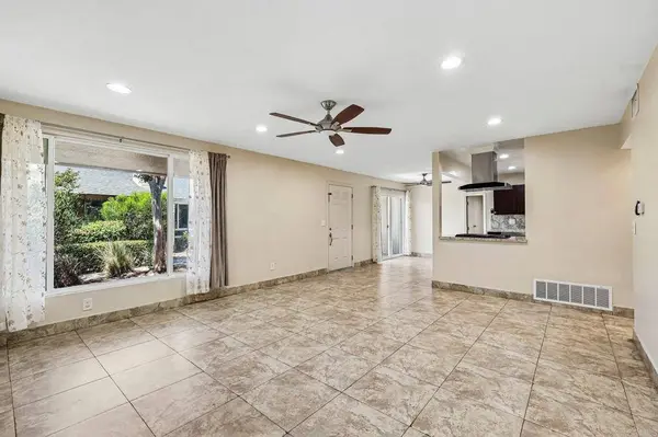 559 Oakdale LN #C, El Cajon, CA 92021