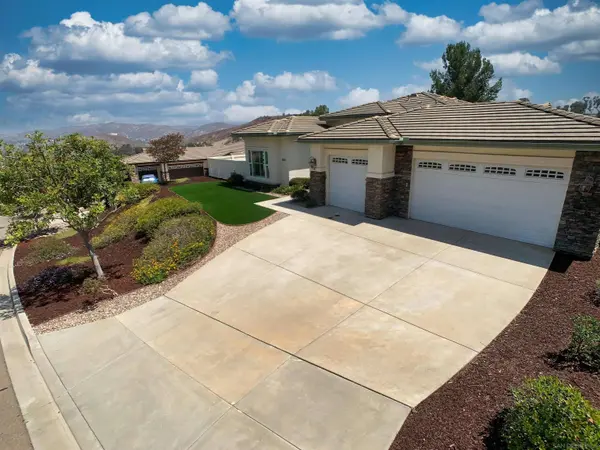 8836 Diamondback Drive, Santee, CA 92071