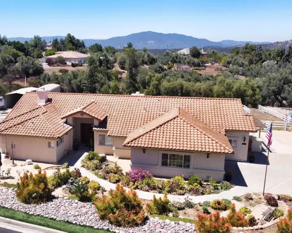 1927 Coronado View, Alpine, CA 91901