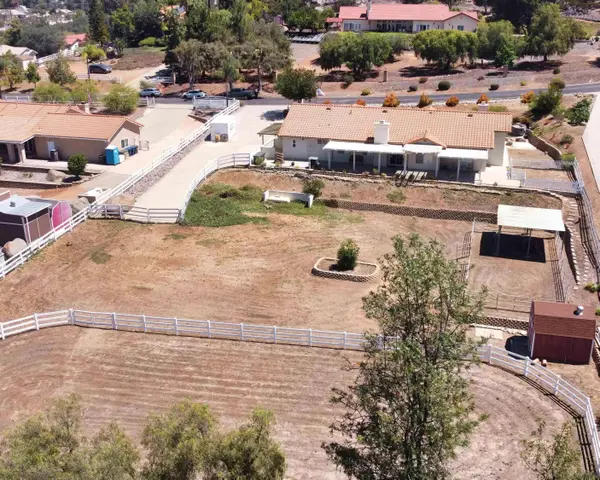 1927 Coronado View, Alpine, CA 91901